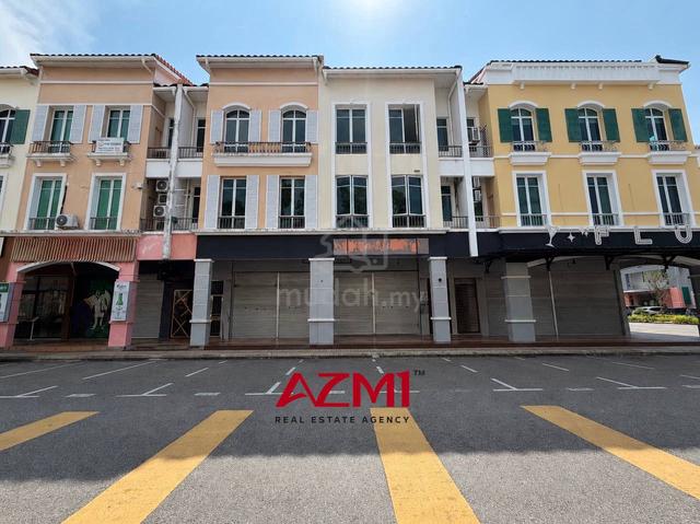 3 Storey Intermediate Shoplot at Marina Phase 1 Miri 1
