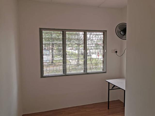 Ss 1 Petaling Jaya Corner Double Storey House, Facing Garden 1