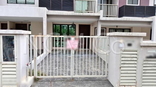 [26% BMV]  Townhouse Low Level 3 6 5k @ Bangi Puteri Bangi ❗ 1