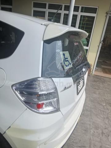 2013 Honda JAZZ 1.3 (HYBRID) FACELIFT (A) - 2