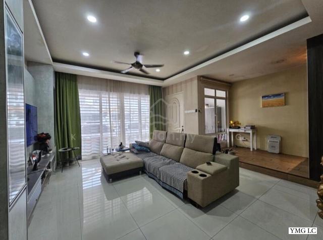 Anjung Sari -3 Storey Fully Renovated Fully Furnished setia alam 1