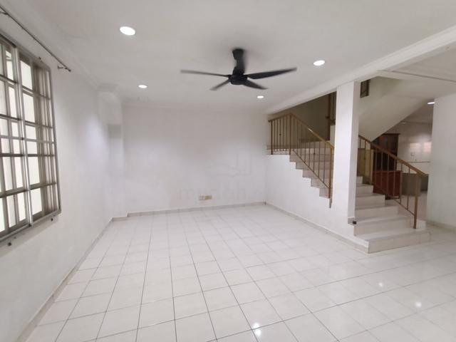 Sri Segambut townhouse for sale good location 1