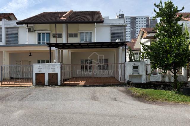 34'x70' Rumah Teres 2 Tingkat Besar Belakang Lotus Puncak Alam 1