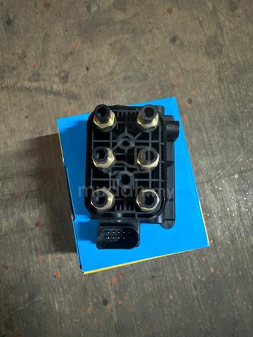 Audi Q7/Vw Touareg/Porsche Cayenne 7L0 Valve Block - photo 3 of 4