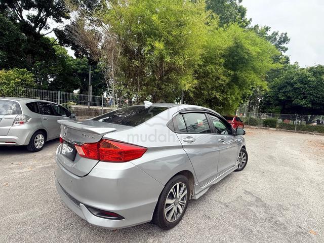 2018 Honda CITY 1.5 E FL SIAP OTR - 3