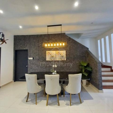 Renovated! Pentas 6, Alam Impian 1