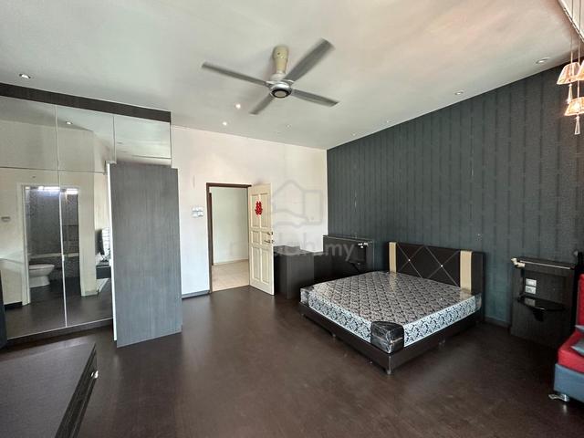 Gated Guarded Kota Laksamana Glomac Furnished End Lot 2 Storey Terrace 1