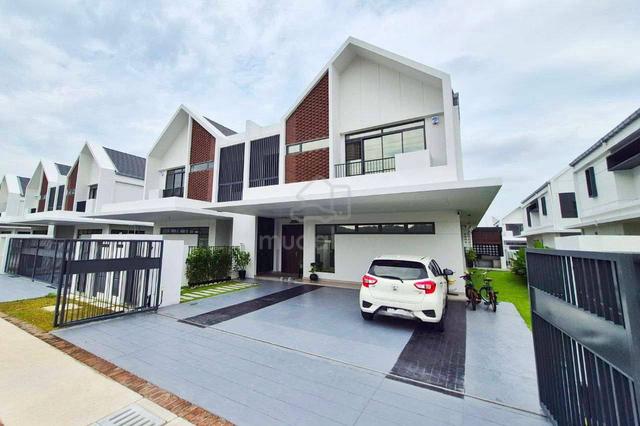 Renovated Double Storey Semi-D House Elmina Green 8 Shah Alam 1