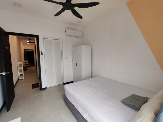 [ Actual Photo 26.6 ] Girl Unit Nice View Neu Suites KLCC 8 Min LRT 1