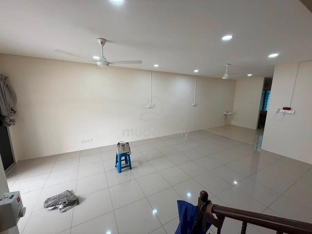 Nice Double Storey Terrace House In Senawang Lavender Height For Sale 1