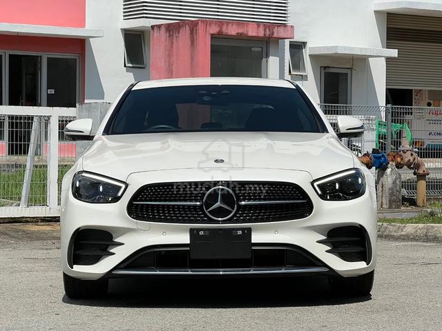 2022 Mercedes Benz E-200 Sedan AMG Line (JAPAN) - 4