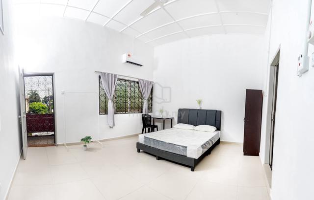 SS2 ✨ Masterroom w Private bathroom 1