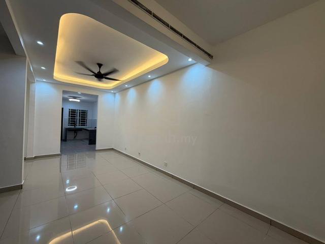 Freehold Full Renovated Double Storey Bakawali Bukit Sentosa 1