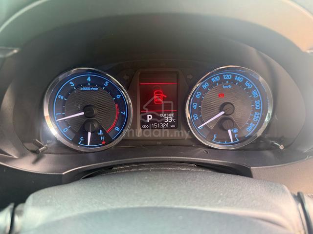 Toyota Altis 2.0 - 4