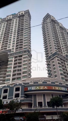 University Place (Plaza Ivory) 1