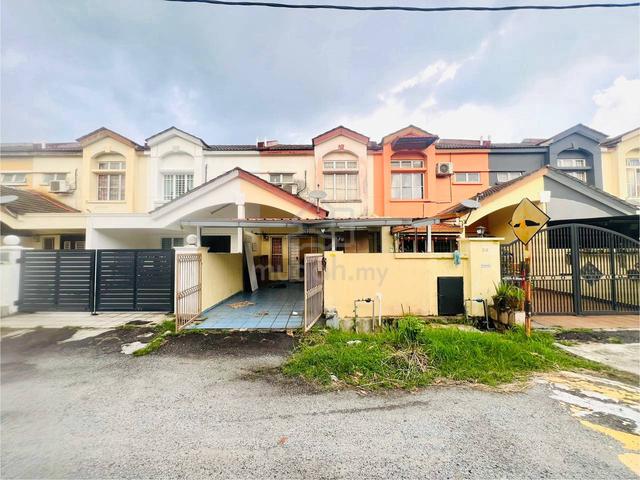CHEAPEST FACING OPEN 2 Storey Jalan Temenggung Bandar Mahkota Cheras 1