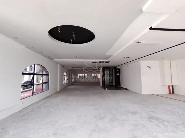 Kota Damansara 1st Floor Office Dataran Sunway PJU5  EndLot For Rent 1