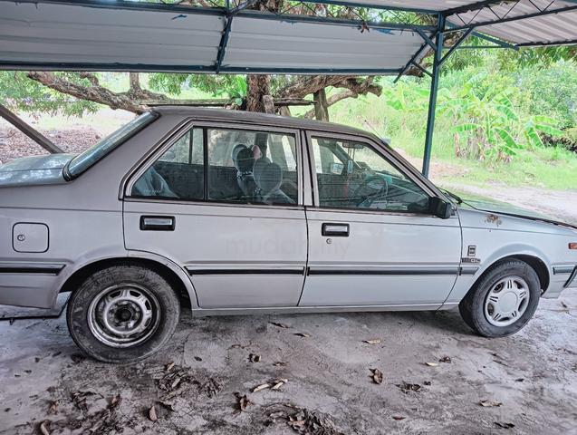 1996 Nissan SUNNY 1.3 130Y B12 (M) - 1