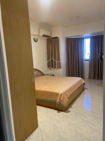 Marina Bay Condominium 1