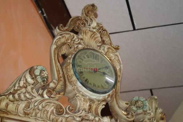 Carousel Image