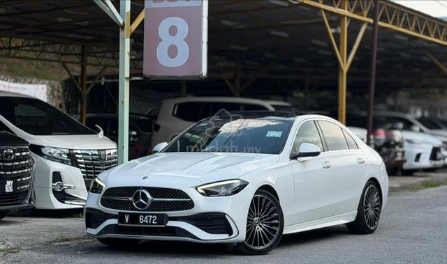 2023 Mercedes Benz C300 AMG FSR Warnty 27 30k KM - 1