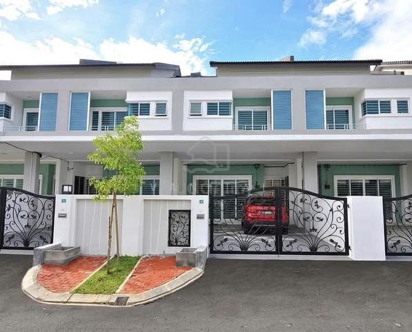 [ NILAI 2 storey 3200SQFT LANDED ] Below Market 28% Gated Guarded 1