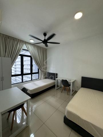 Fully Furnished Twin Sharing Room with Ensuite for Rent at PV9 1