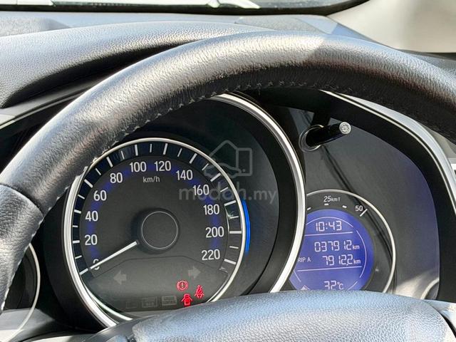 2018 Honda JAZZ 1.5 V (A)LOW MILEAGE 37912 KM - 2