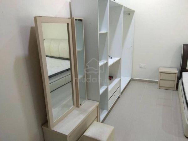 Master Bedroom for RENT - Paka : Entry for June 2026 1