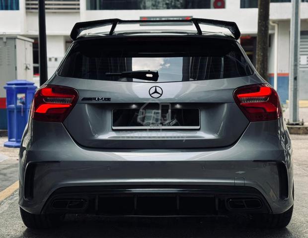 Mercedes Benz A180 A250 F/L A45/Convert CF/Spoiler - 2