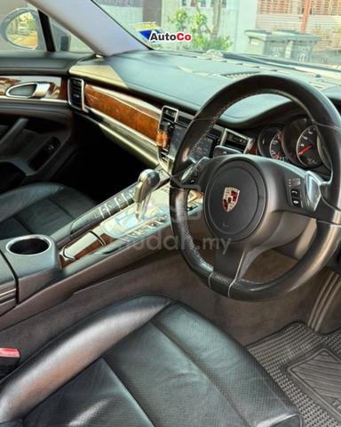 VIP PLATE LOW MILEAGE 2010 Porsche PANAMERA 3.6 - 4