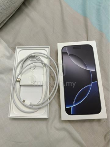 iPhone 16 Pro Max 256GB - photo 3 of 5