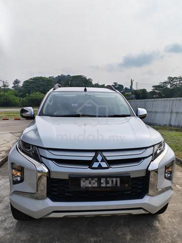 2021 Mitsubishi TRITON 2.4 VGT PREMIUM 4x4 6-speed - 2