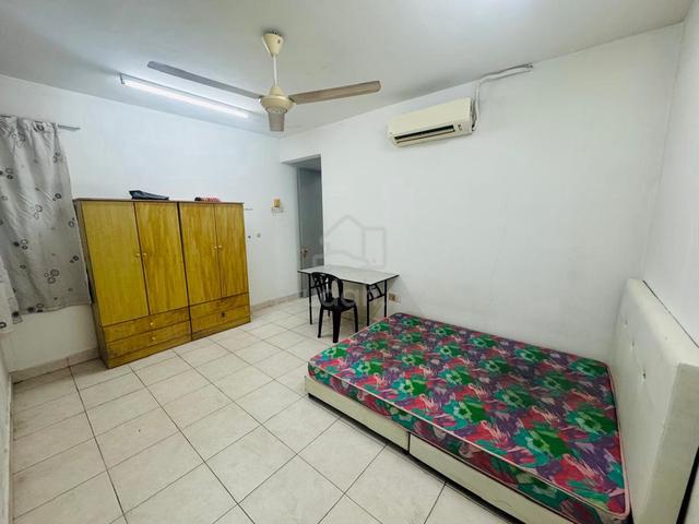 Fully Furnished master bedroom for rent, cyberjaya 1