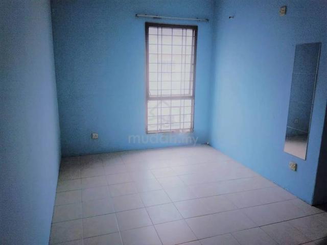 Bilik Sewa Perempuan - Pusat Komersial Seksyen 7 1