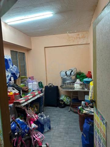 Flat Kelompok Camar (Port Klang) 4