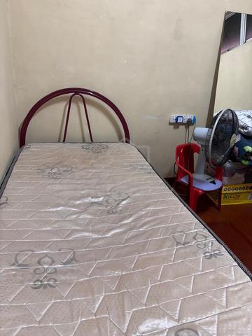 Medium Room Kelana Jaya (Sharing Female) 1