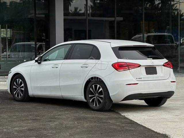 16,000 KM 2021 Mercedes Benz A180 1.4 Style - 2