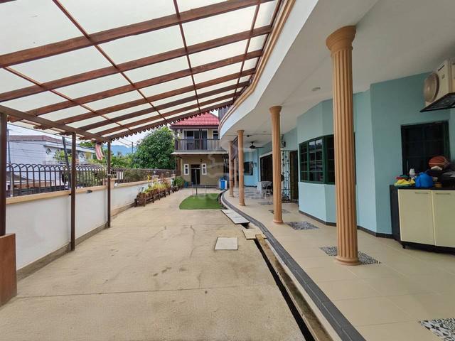 Ampang Jaya Single Storey Terrace Corner Lot House 1