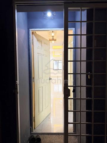 Apartment Lestari (Damansara Damai) 1