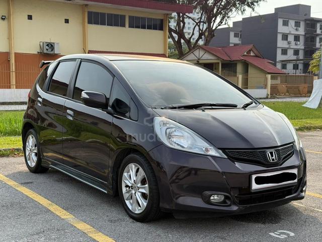 2013 Honda JAZZ 1.5 5 Speed Auto Cantik Dan Kemas - 4