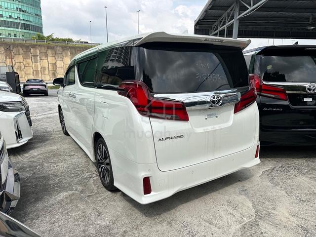 Low Mileage 2021 Toyota ALPHARD 2.5 SC - 3