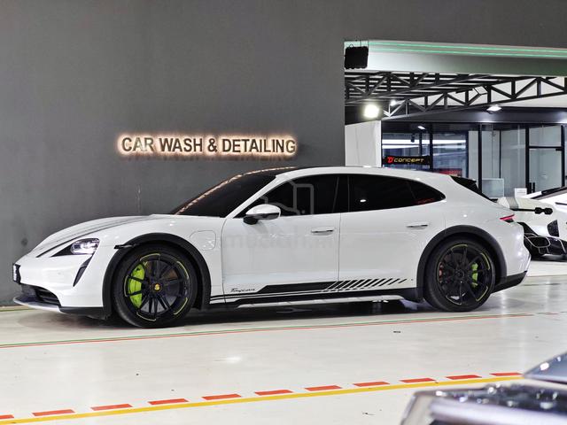 2021 Porsche TAYCAN 4 (A) Taycan Cross Turismo 4 - 5
