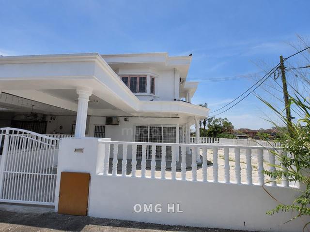 FOR RENT Taman Kapar Mewah 2 Storey Corner House newly painted 1
