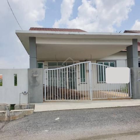 Rumah Berkembar (Corner) di kg Padang Jaya 1