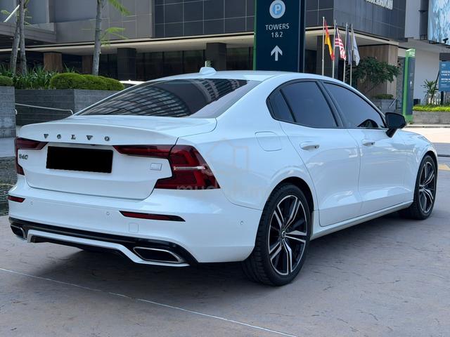 Volvo S60 T8 R-DESIGN 2.0L (A) Full Loan / 0 Muka - 2