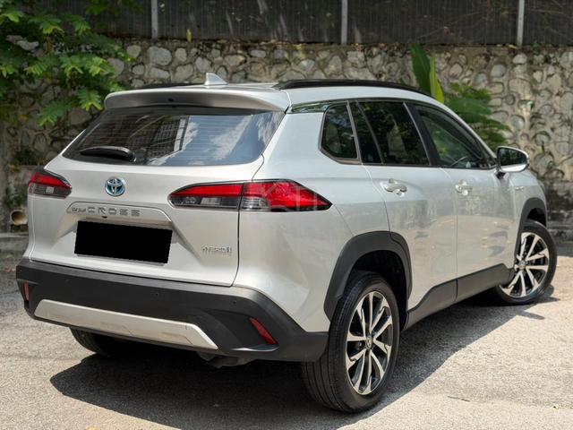 Toyota COROLLA CROSS 1.8 HYBRID /WARRANTY TIL 2027 - 4
