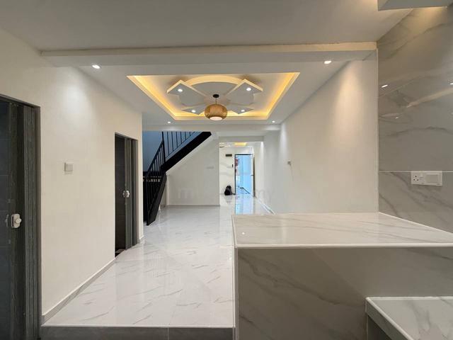 Double Storey Corner Lot Kos Rendah Taman Intan Simpang Renggam Corner 1