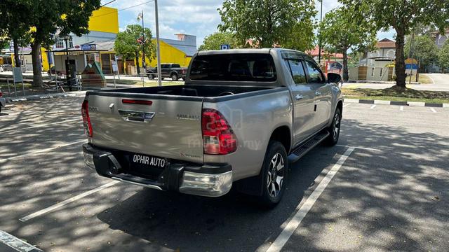 2019 Toyota HILUX D/C 2.4 L EDITION (A) - 4