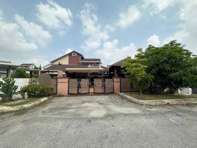 FULLY RENOVATED Double Storey Bungalow Puncak Bestari Puncak Alam ...